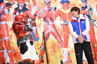 左からジュラン、駒木根葵汰。