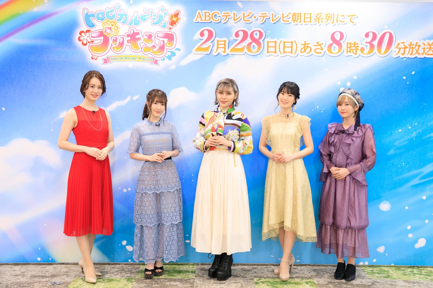 テレビシリーズ「トロピカル～ジュ！プリキュア」会見の様子。