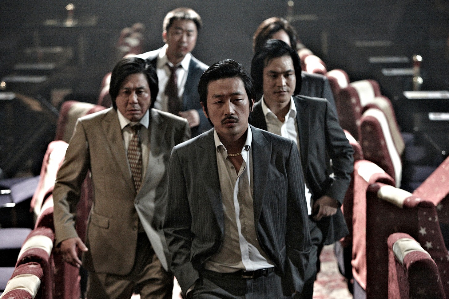 「悪いやつら」(c)2012 SHOWBOX/MEDIAPLEX AND PALETTE PICTURES ALL RIGHTS RESERVED. (c)キネマ旬報社