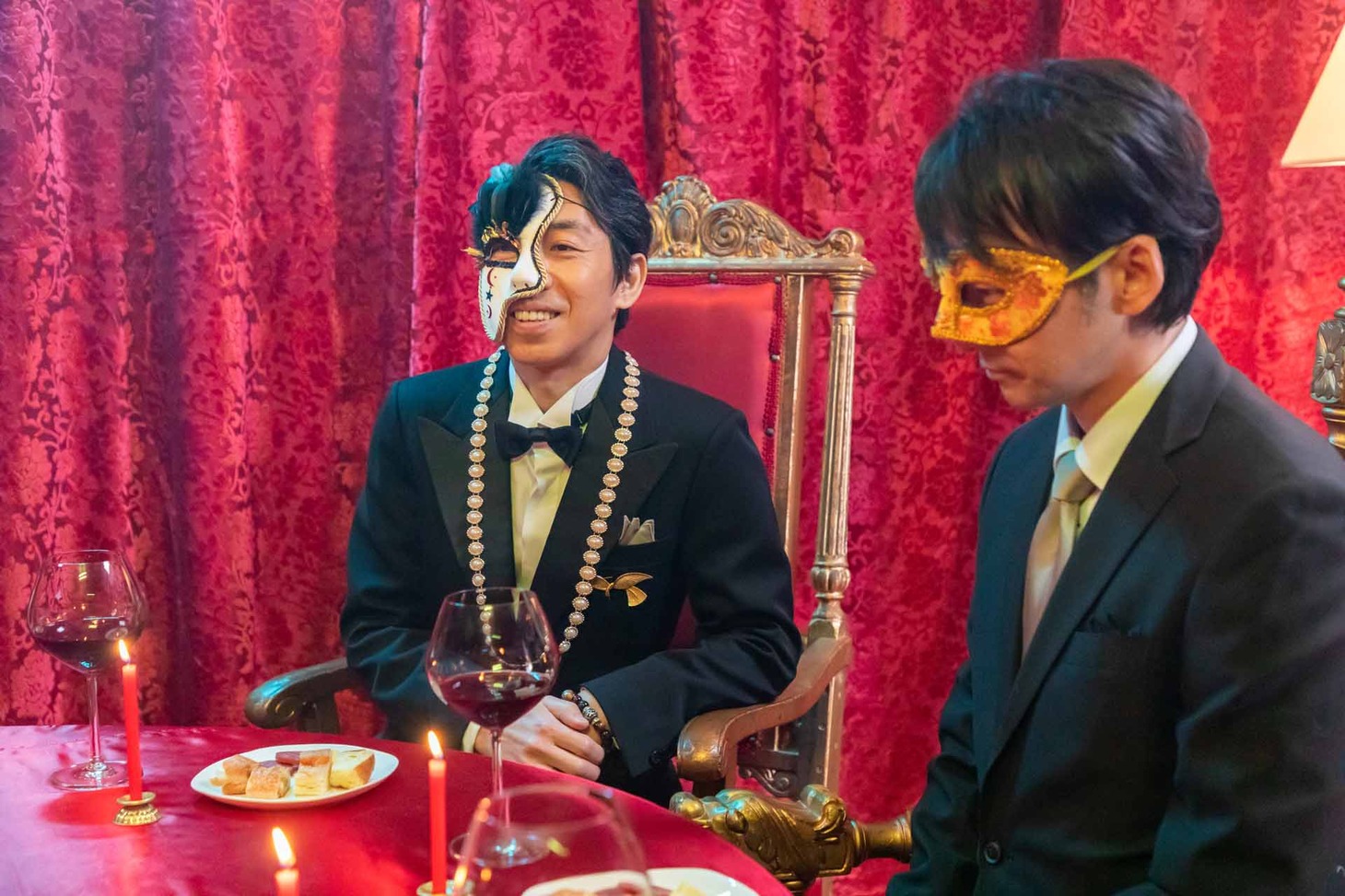 「聖なる蝶 赤い部屋」