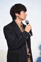 松村北斗の恋愛観に驚く小関裕太。