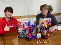 左から金子昇、酒井一圭。