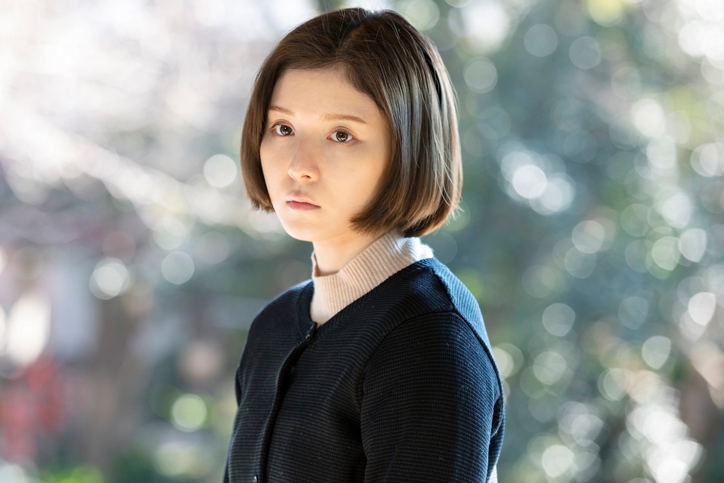 松岡茉優演じる蒲原トキコ。