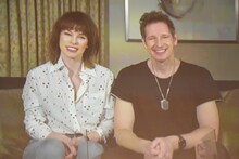 左からミラ・ジョヴォヴィッチ、ポール・W・S・アンダーソン。