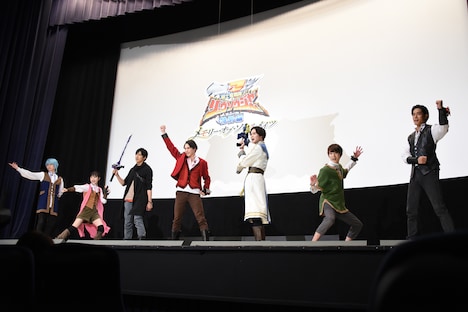 「騎士竜戦隊リュウソウジャー 特別編 メモリー・オブ・ソウルメイツ」公開記念舞台挨拶の様子。