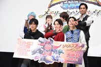 「騎士竜戦隊リュウソウジャー 特別編 メモリー・オブ・ソウルメイツ」公開記念舞台挨拶の様子。