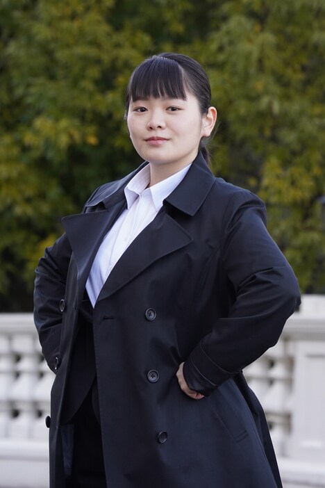 小山川薫役の富田望生。