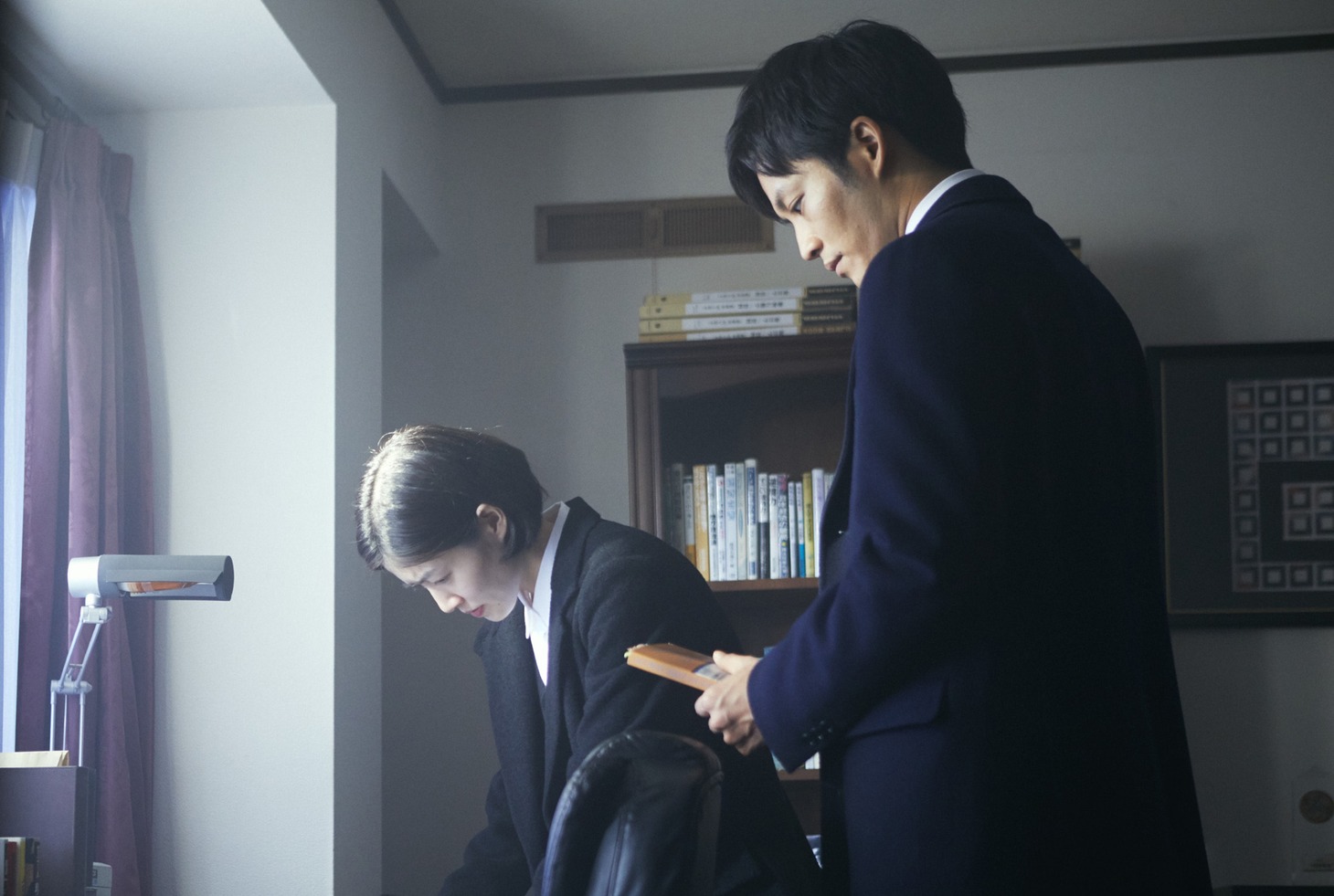 「新聞記者」