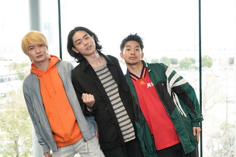 左から神木隆之介、菅田将暉、仲野太賀。