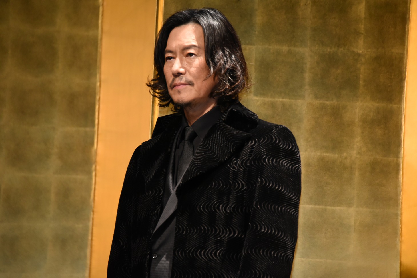 豊川悦司