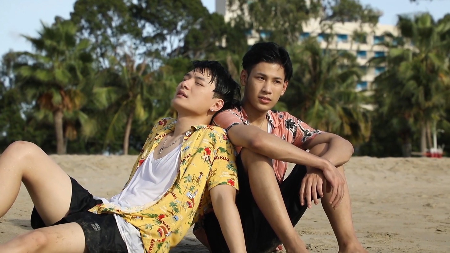 「Friendship with Krist and Singto」 (c)GMMTV