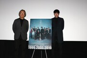 「ヤクザと家族 The Family」大ヒット御礼スペシャルトークショーの様子。左から河村光庸、藤井道人。
