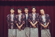 左から安田顕、戸次重幸、森崎博之、大泉洋、音尾琢真。