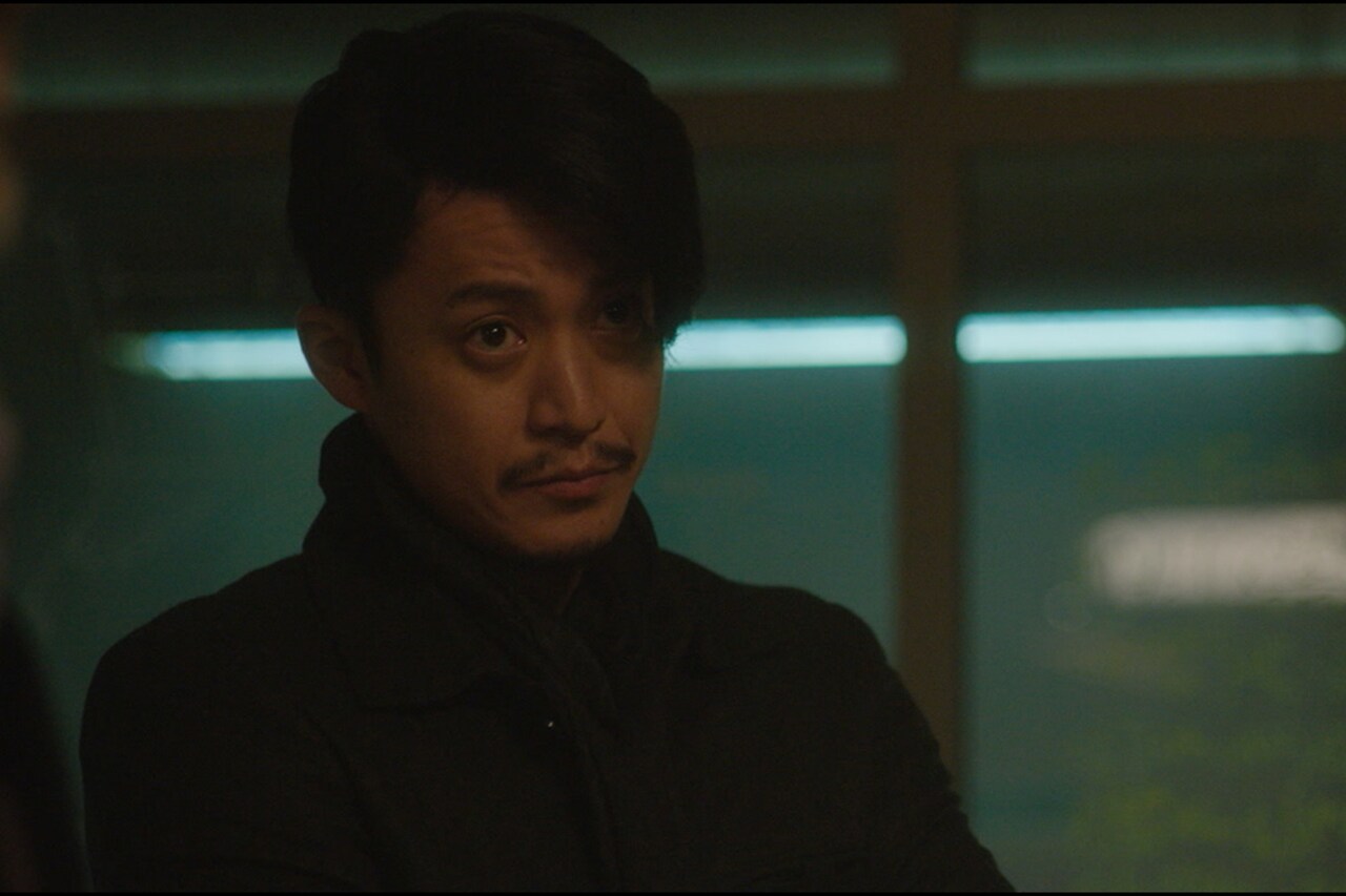 小栗旬「ゴジラvsコング」撮影現場を回想、日本版ポスター＆新写真10枚も公開