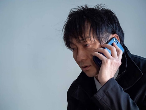 「聖なる蝶 赤い部屋」新場面写真