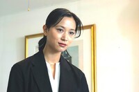 「取り立て屋ハニーズ」