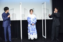 左から松山ケンイチ、木村文乃、柄本時生。