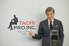 新会社設立に関する取材会での舘ひろし。