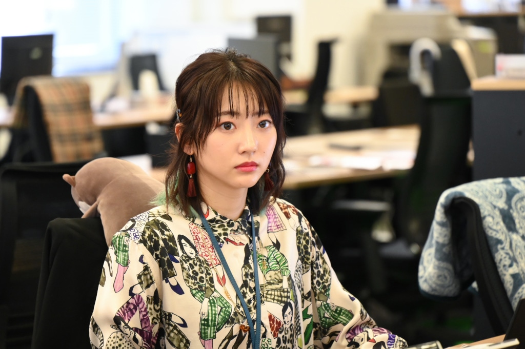 「リコカツ」より、武田玲奈演じる中谷ユミ。