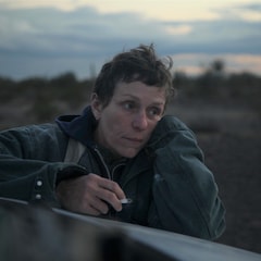 フランシス・マクドーマンドが本物のノマドたちに溶け込む「ノマドランド」本編映像