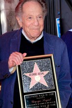 ジョージ・シーガル （写真提供：2017 HPA / Hutchins Photo / Newscom / ゼータ イメージ）