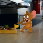 「トムとジェリー」トムの仕掛けた罠でジェリーがピンチ!?本編映像が到着