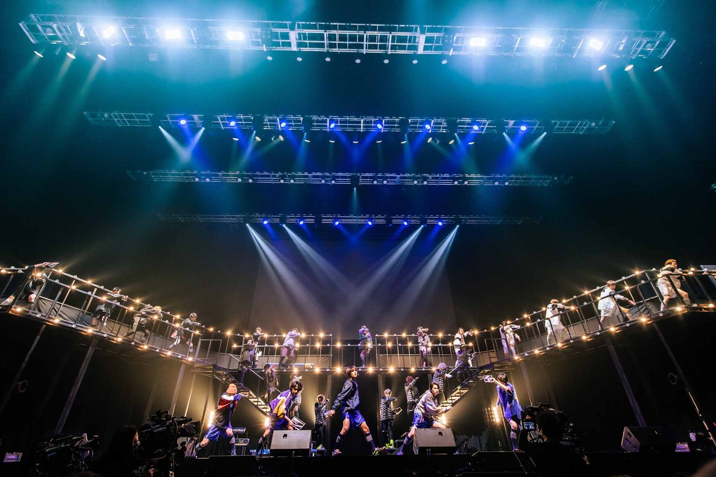 「FAKE MOTION 2021 SS LIVE SHOW」の様子。