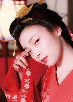 芋生悠演じる麻雪。