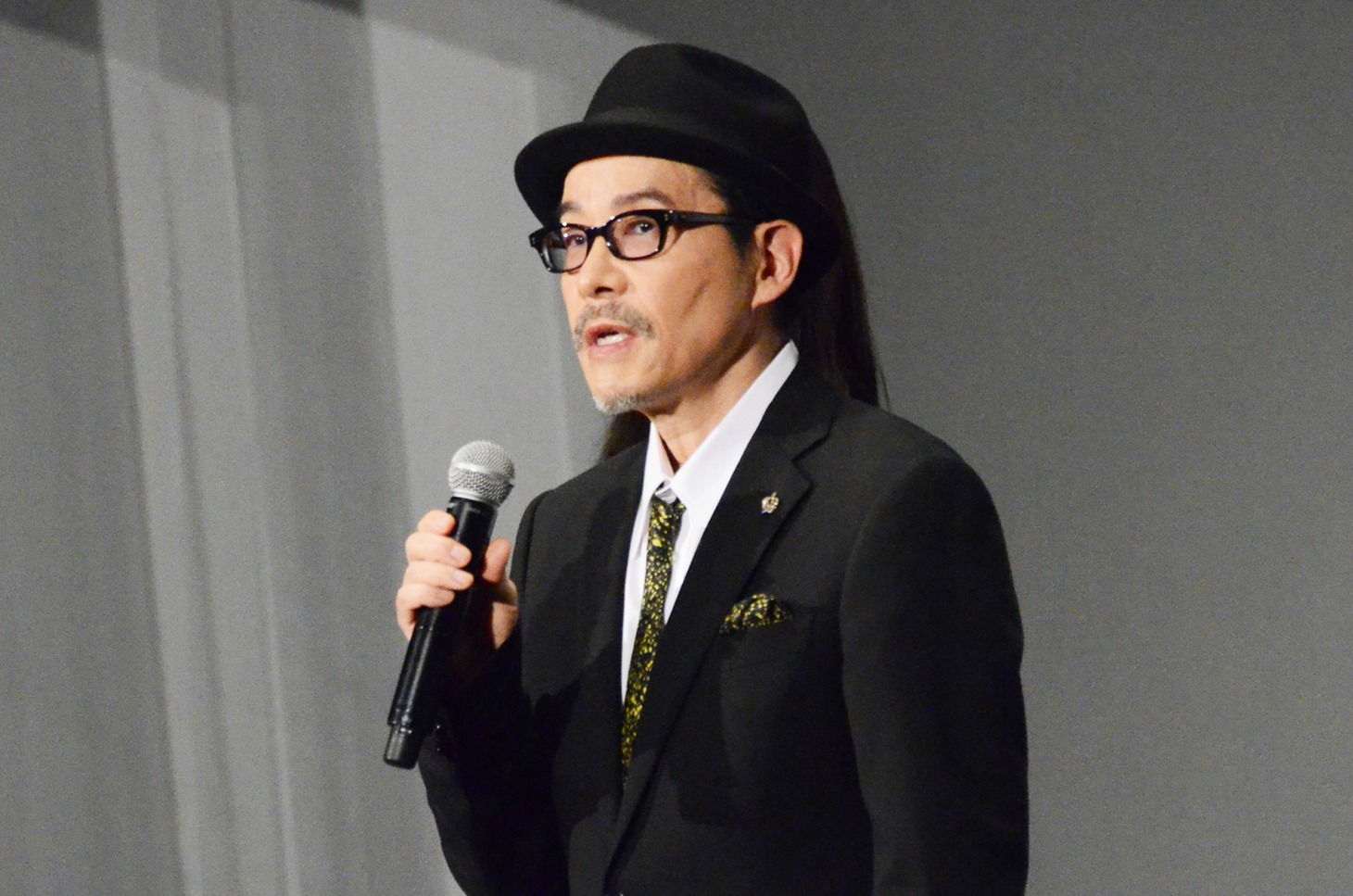 田口トモロヲ
