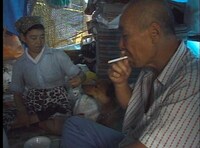 1997年12月14日放送の第71回「涙の川、野宿の夫婦愛」より。