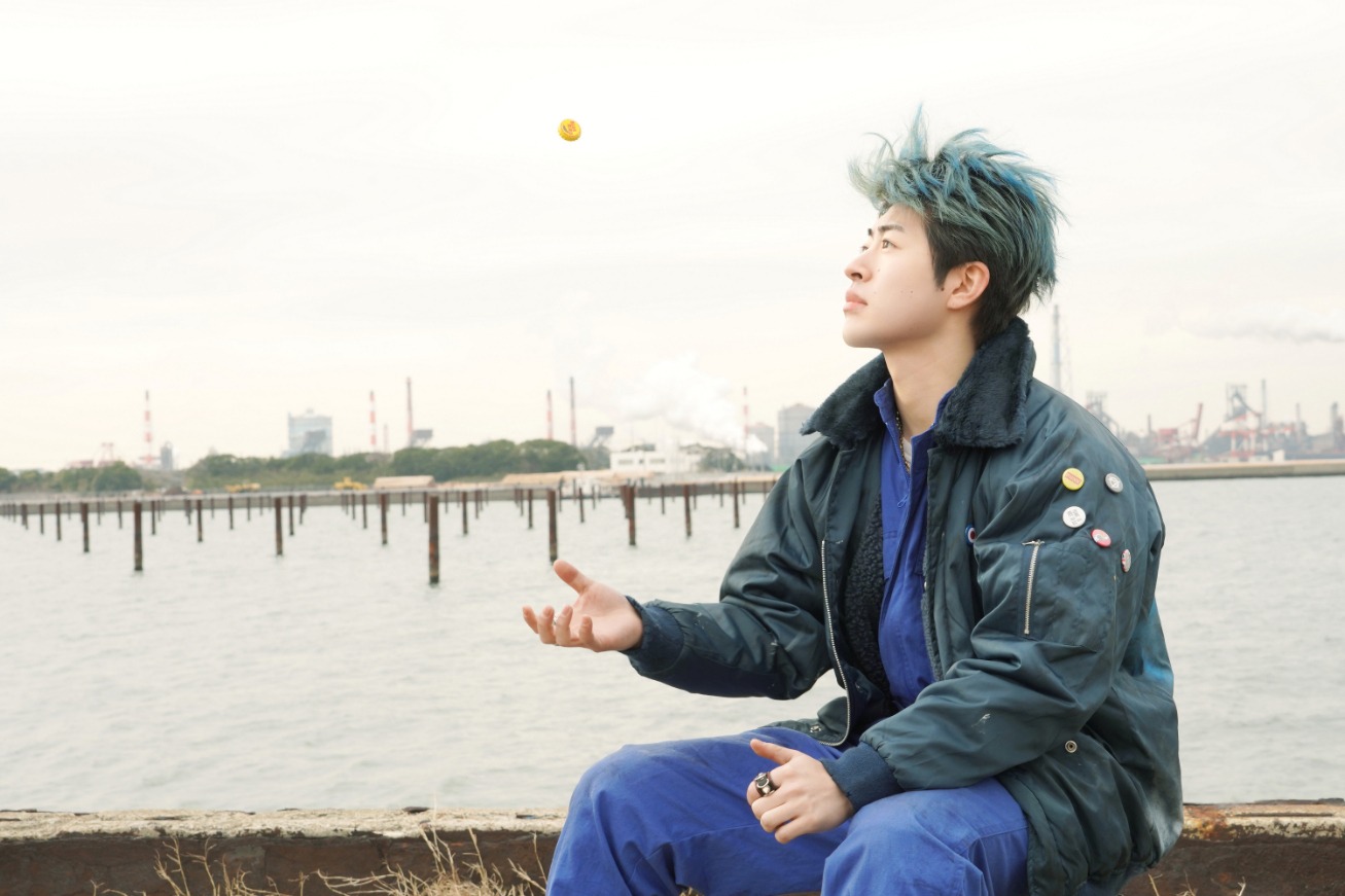 「BLUE BIRD」