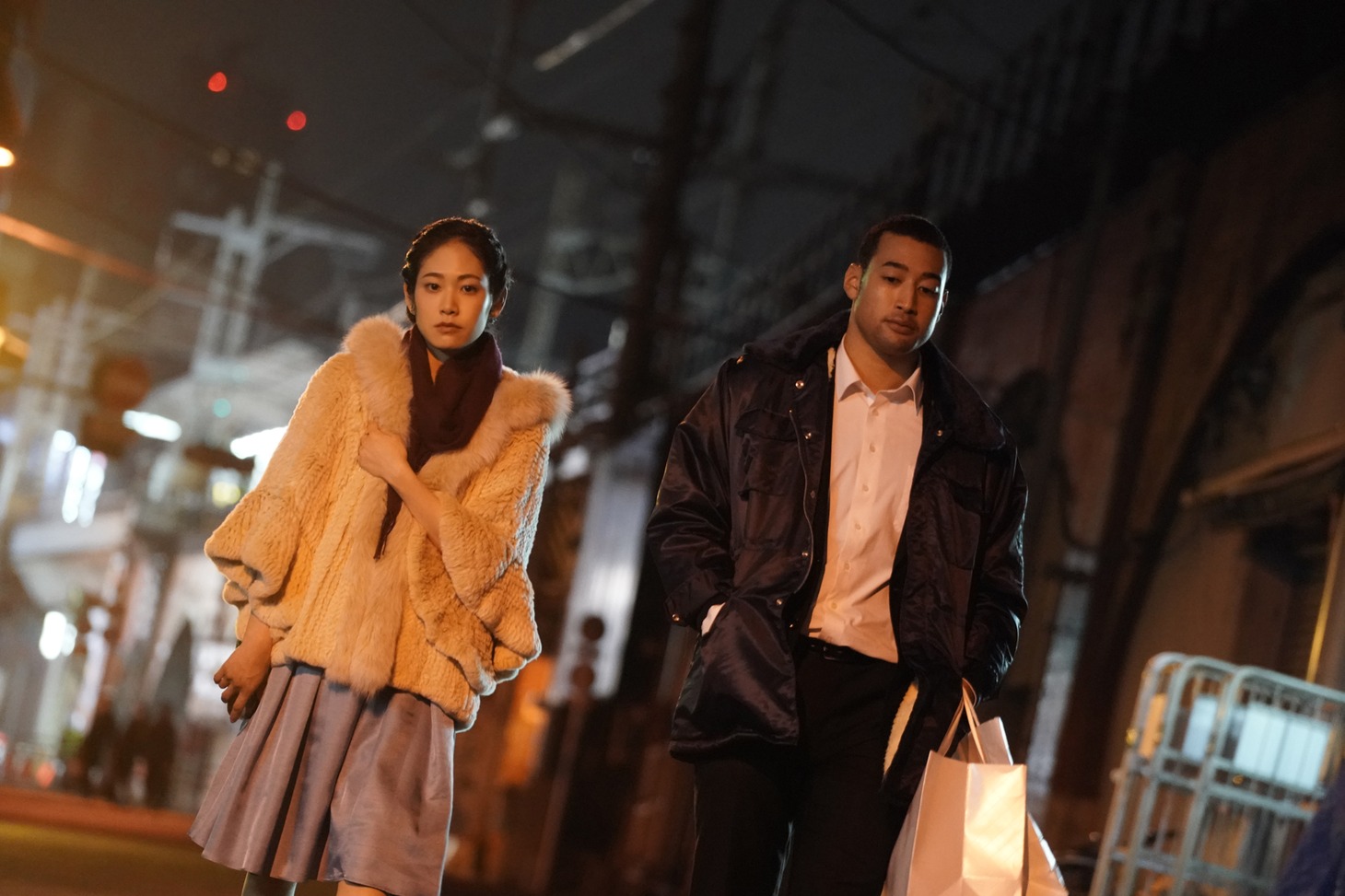 「真夜中のひとりたち」
