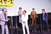 舞台挨拶の様子。