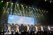 「Amuse Presents SUPER HANDSOME LIVE 2021 “OVER THE RAINBOW”」の様子。