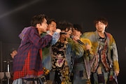 左から松岡広大、富田健太郎、渡邊圭祐、福崎那由他、兵頭功海。