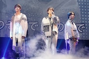 左から甲斐翔真、小関裕太、太田将熙。