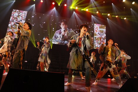 「Amuse Presents SUPER HANDSOME LIVE 2021 “OVER THE RAINBOW”」より。