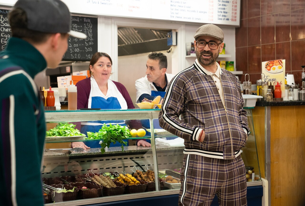 「ジェントルメン」より、コリン・ファレル演じるコーチ。