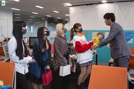 「結婚できないにはワケがある。」撮影現場を訪問したshe9。