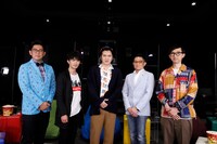 「アカデミー賞授賞式直前パーティ！」の様子。左からビビる大木、津田健次郎、尾上松也、よしひろまさみち、こがけん。