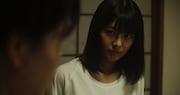 「あ・く・あ ~ふたりだけの部屋~」より、小泉ひなた演じる聡子。