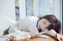 「ナポレオンと私」より、武田梨奈演じる大原春子。