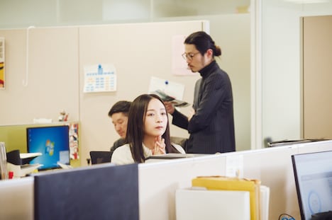 「ナポレオンと私」より、岡林佑香演じる西園寺里穂。