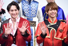 左から一ノ瀬颯、小宮璃央。