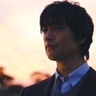 斎藤工の目から涙、Huluオリジナル「息をひそめて」最終話の合唱シーン公開