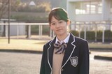 川口葵演じる中川凛子。