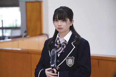 桜田ひより演じる仁科愛利。