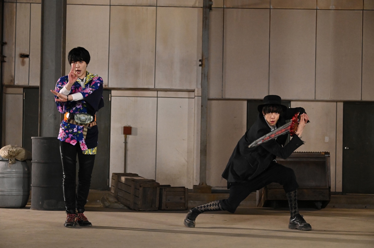 「仮面ライダーセイバー×ゴースト」