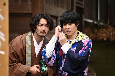 「仮面ライダーセイバー×ゴースト」