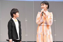 左から阿久津慶人、高畑充希。
